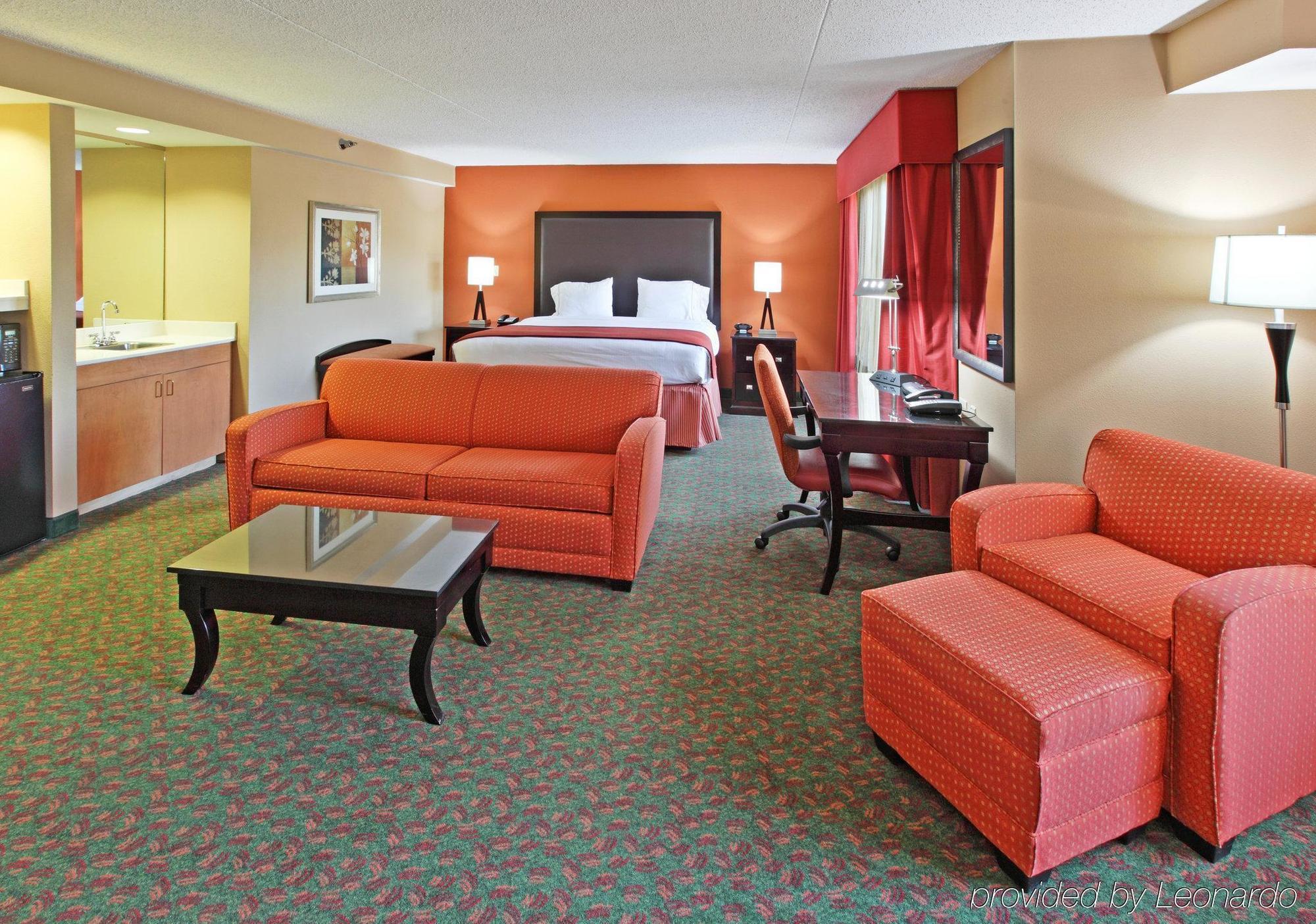 Holiday Inn Express Tyler South By Ihg Стая снимка